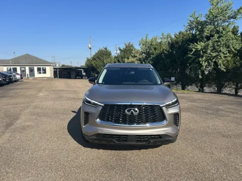 Photos of 2023 INFINITI QX60 LUXE AWD for sale in Prattville, AL at Pigg Enterprises