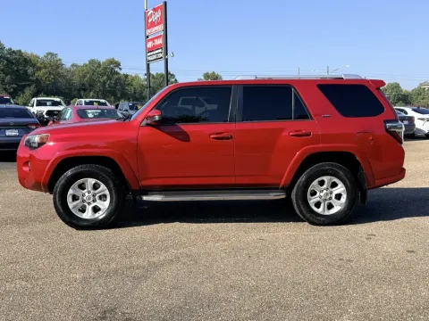 Photos of 2017 TOYOTA 4RUNNER SR5 4WD for sale in Prattville, AL at Pigg Enterprises