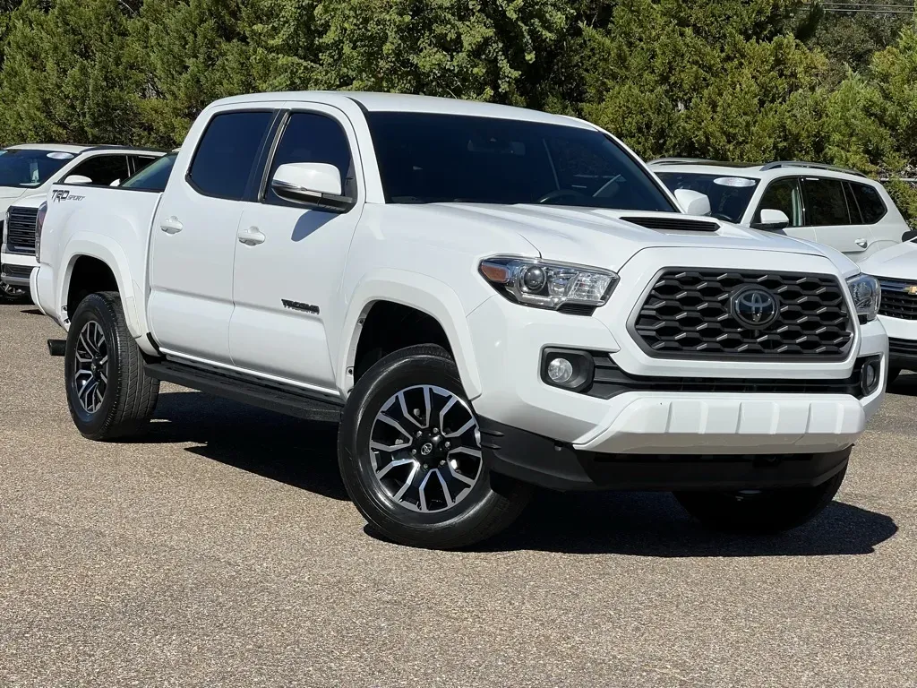 More photos of 2021 TOYOTA TACOMA CREW CAB TRD SPORT 2WD at Pigg Enterprises, AL