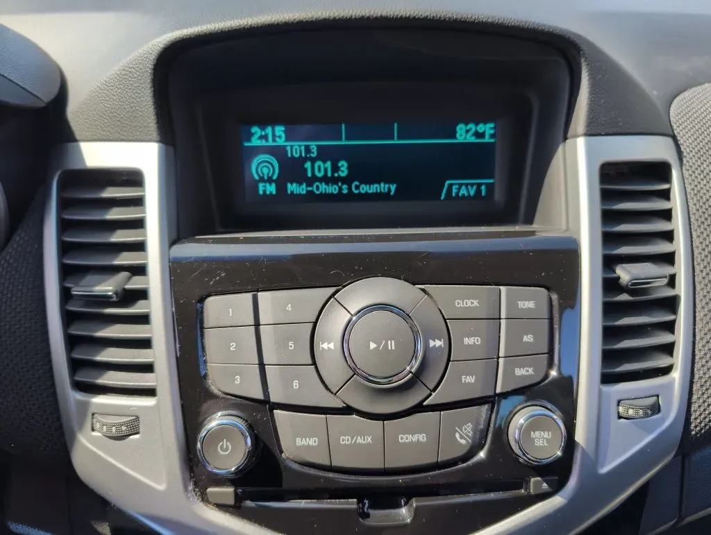 Chevrolet Cruze photo 17