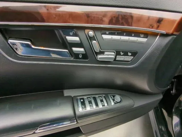 2007 Mercedes-Benz S-Class S550 - Photo 29