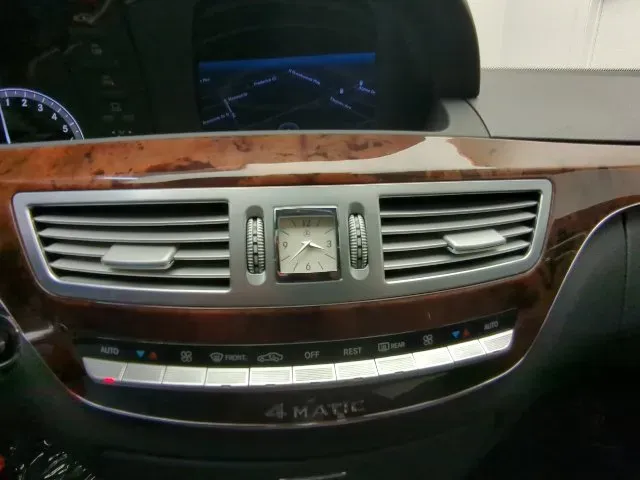 Mercedes-Benz S-Class photo 13