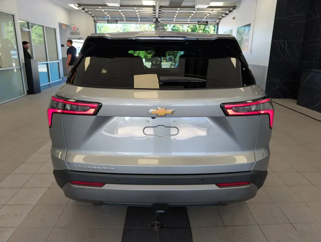 Chevrolet Equinox photo 8