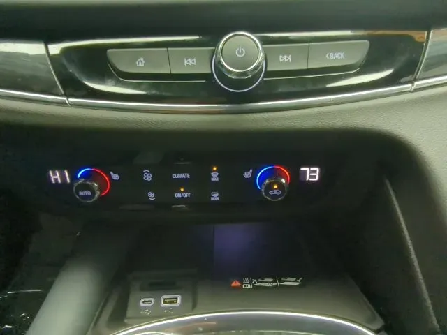 Buick Enclave photo 15