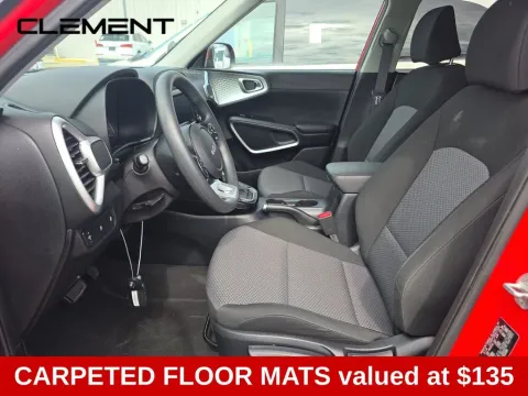 More photos of 2022 Kia Soul LX at Clement Supercenter Ohio, OH