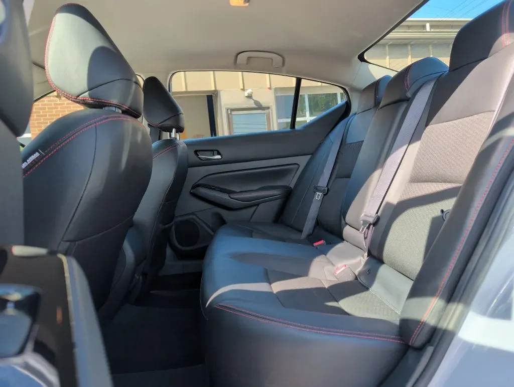 Nissan Altima photo 25