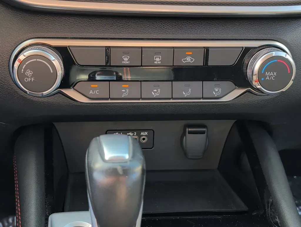 Nissan Altima photo 20