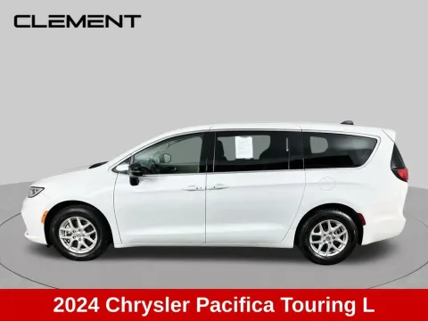 More photos of 2024 Chrysler Pacifica Touring L at Clement Supercenter Ohio, OH