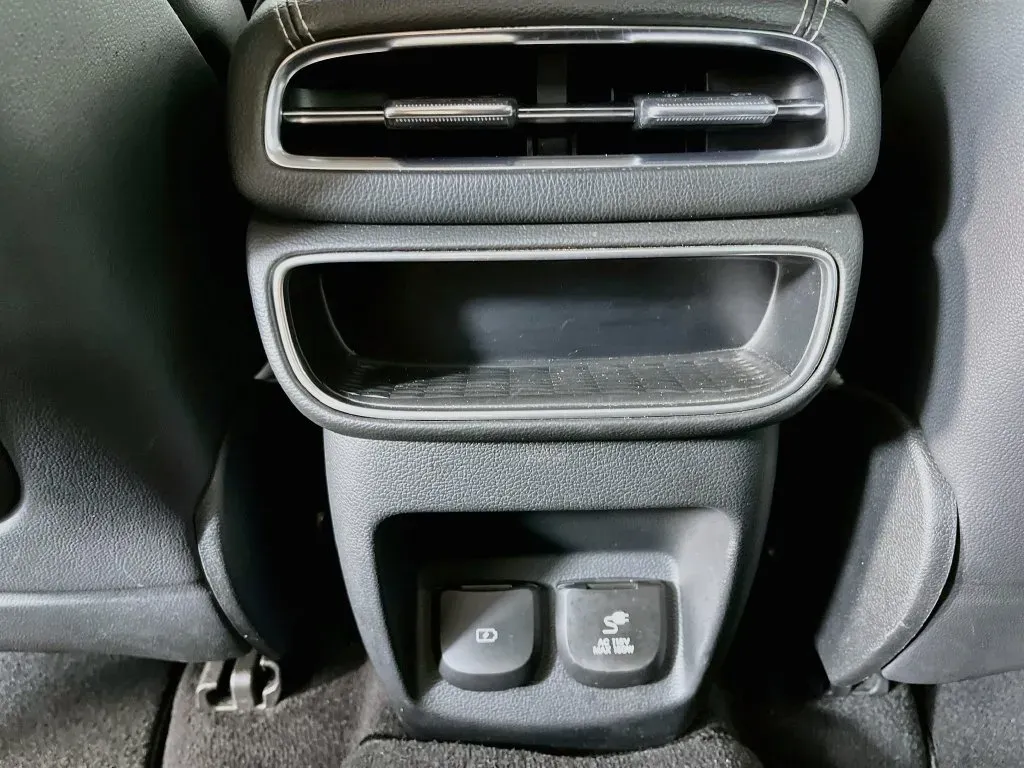 Genesis GV80 photo 27