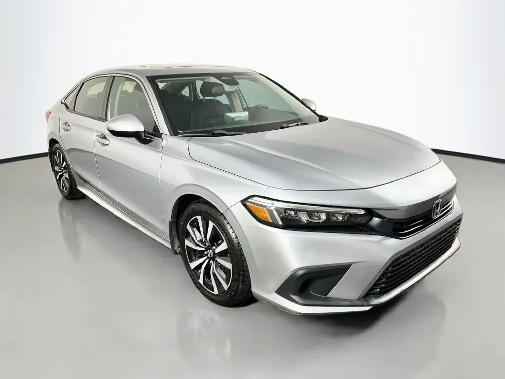 Honda Civic photo 3