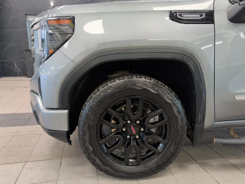 GMC Sierra photo 27