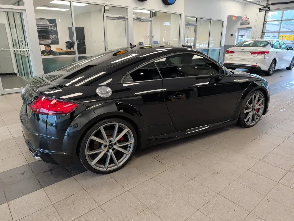 Audi TTS photo 5