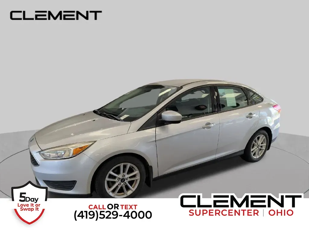 Silver 2018 Ford Focus SE for sale in Mansfield, OH