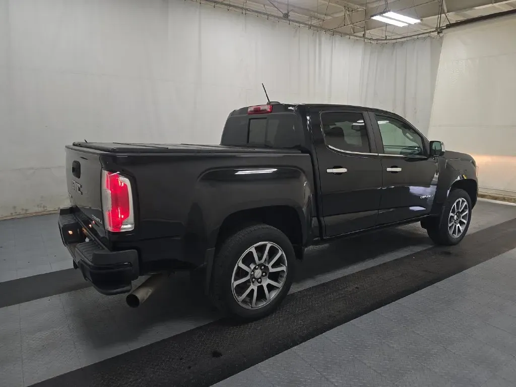 GMC Canyon photo 5