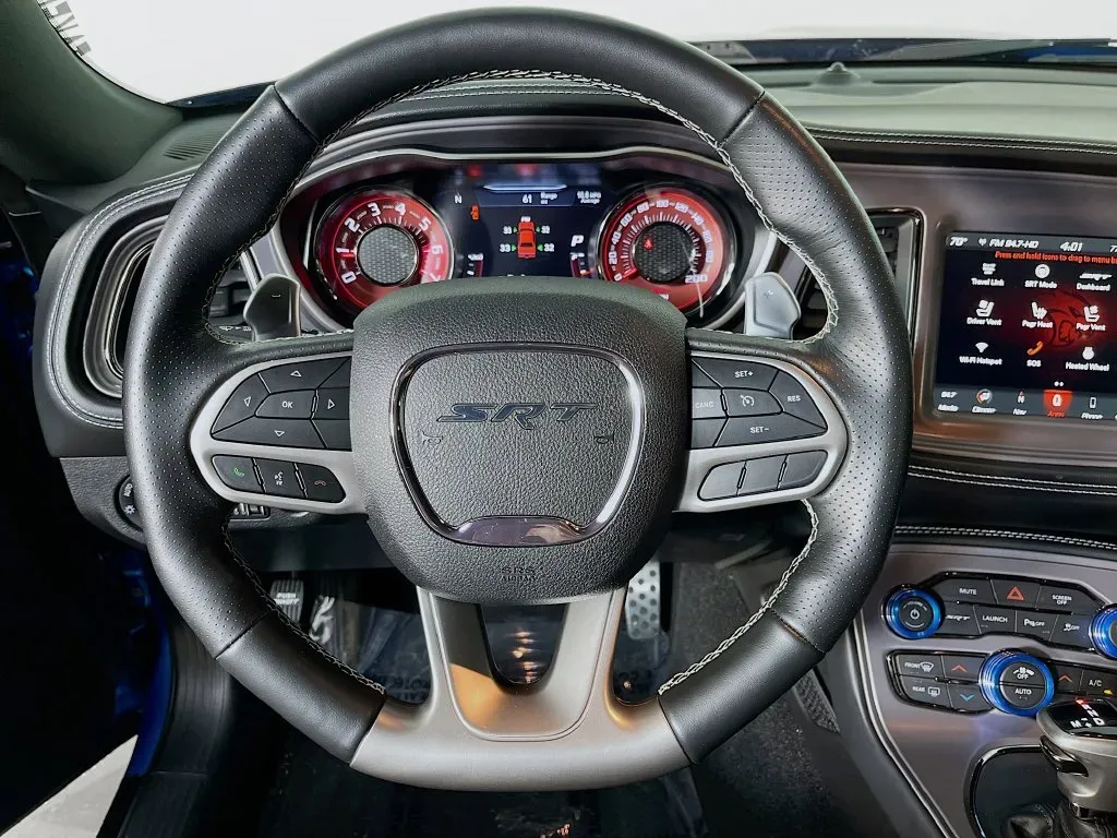 Dodge Challenger photo 13