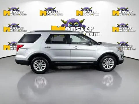 More photos of 2017 Ford Explorer XLT at Monster Motors - Jackson, MI, MI