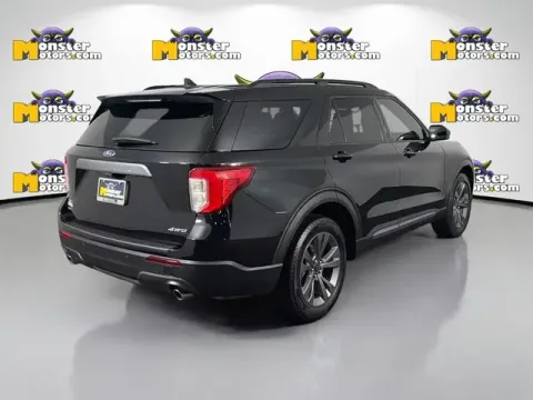 More photos of 2022 Ford Explorer XLT at Monster Motors - Jackson, MI, MI