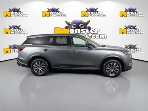 More photos of 2024 INFINITI QX60 PURE at Monster Motors - Jackson, MI, MI