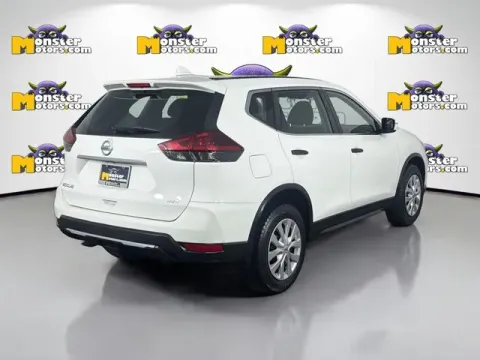 More photos of 2018 Nissan Rogue S at Monster Motors - Jackson, MI, MI
