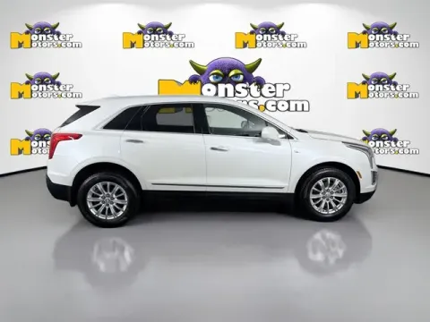 More photos of 2017 Cadillac XT5 at Monster Motors - Jackson, MI, MI