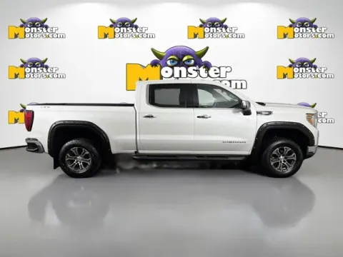 More photos of 2020 GMC Sierra 1500 SLT at Monster Motors - Jackson, MI, MI