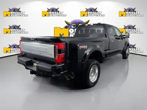 More photos of 2023 Ford F-450SD Platinum at Monster Motors - Jackson, MI, MI