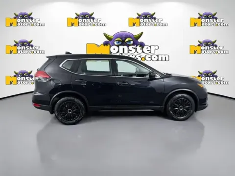 More photos of 2017 Nissan Rogue S at Monster Motors - Jackson, MI, MI