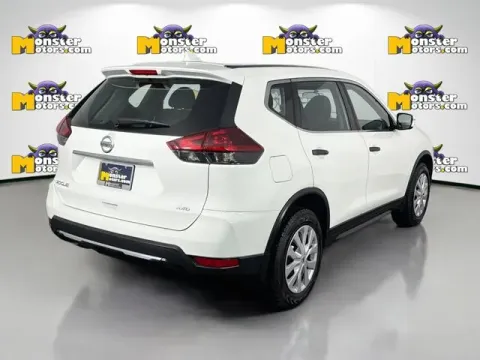 More photos of 2019 Nissan Rogue S at Monster Motors - Jackson, MI, MI