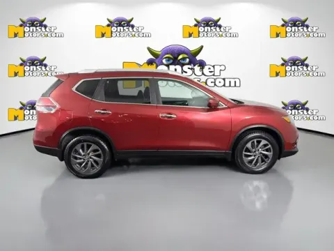 More photos of 2016 Nissan Rogue SL at Monster Motors - Jackson, MI, MI