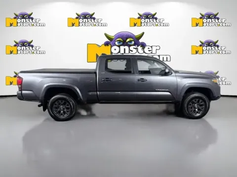 More photos of 2020 Toyota Tacoma TRD Sport at Monster Motors - Jackson, MI, MI