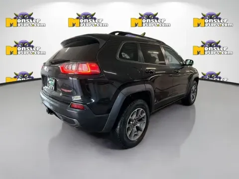 More photos of 2022 Jeep Cherokee Trailhawk at Monster Motors - Jackson, MI, MI