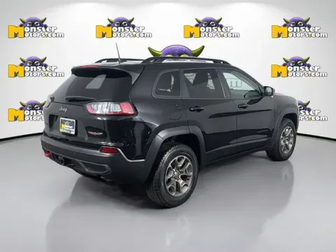More photos of 2022 Jeep Cherokee Trailhawk at Monster Motors - Jackson, MI, MI