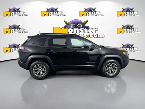 More photos of 2022 Jeep Cherokee Trailhawk at Monster Motors - Jackson, MI, MI