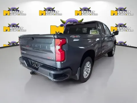 More photos of 2019 Chevrolet Silverado 1500 RST at Monster Motors - Jackson, MI, MI