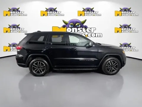 More photos of 2021 Jeep Grand Cherokee Trailhawk at Monster Motors - Jackson, MI, MI