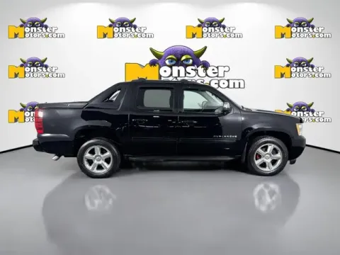 More photos of 2011 Chevrolet Avalanche 1500 LT at Monster Motors - Jackson, MI, MI