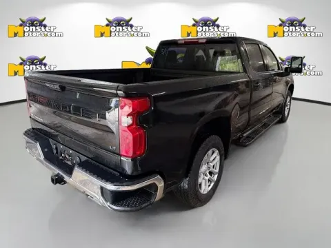 More photos of 2022 Chevrolet Silverado 1500 LT at Monster Motors - Jackson, MI, MI