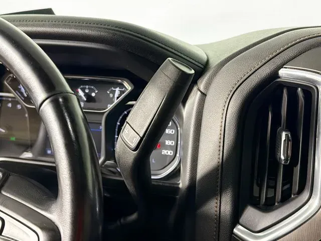 2021 GMC Sierra 1500 AT4 - Photo 17