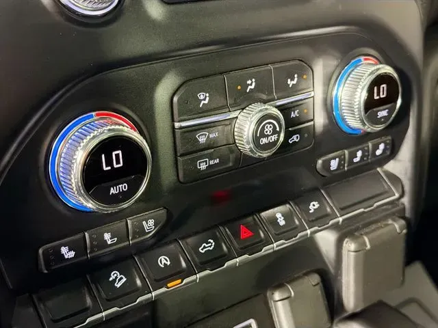 2021 GMC Sierra 1500 AT4 - Photo 16