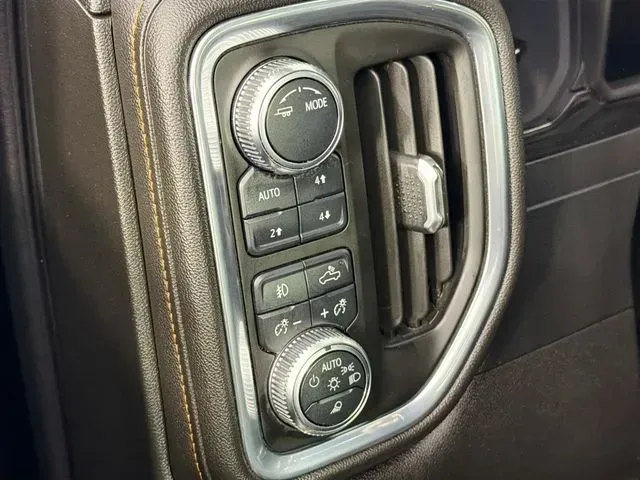 2021 GMC Sierra 1500 AT4 - Photo 10