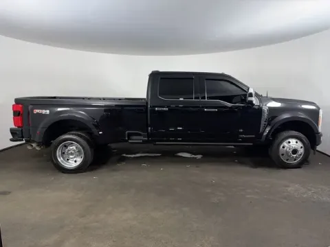 More photos of 2023 Ford F-450SD Platinum at Monster Motors - Jackson, MI, MI