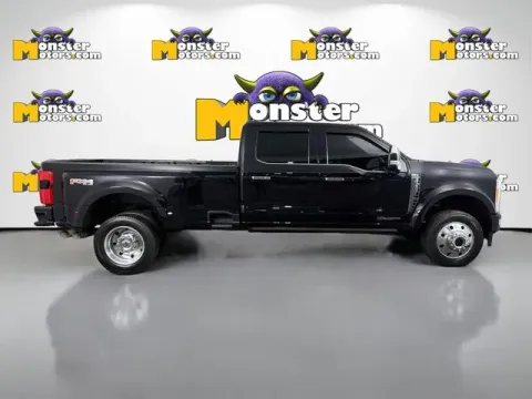 More photos of 2023 Ford F-450SD Platinum at Monster Motors - Jackson, MI, MI