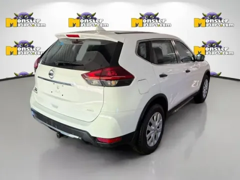 More photos of 2019 Nissan Rogue S at Monster Motors - Jackson, MI, MI