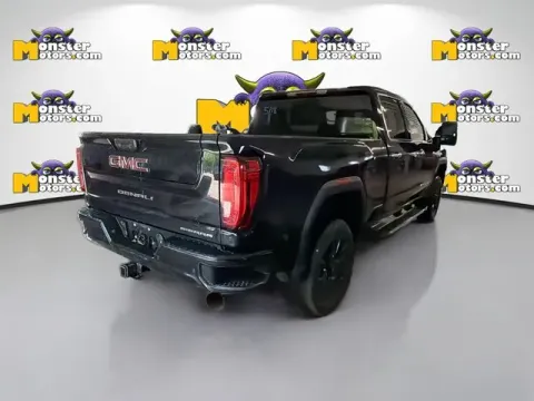 More photos of 2022 GMC Sierra 2500HD Denali at Monster Motors - Jackson, MI, MI