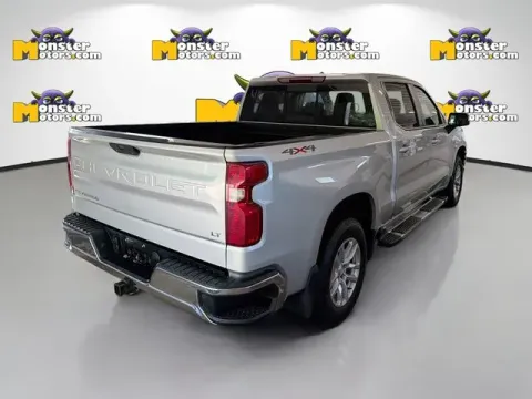 More photos of 2019 Chevrolet Silverado 1500 LT at Monster Motors - Jackson, MI, MI