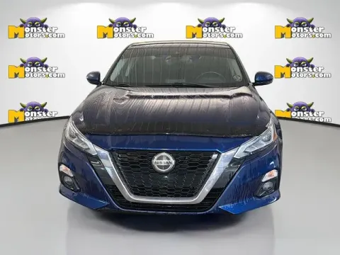 Photos of 2019 Nissan Altima 2.5 SV for sale in Michigan Center, MI at Monster Motors - Jackson, MI