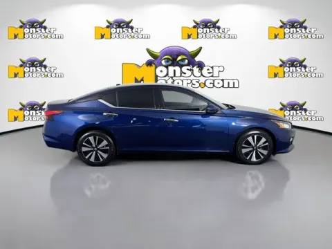 More photos of 2019 Nissan Altima 2.5 SV at Monster Motors - Jackson, MI, MI