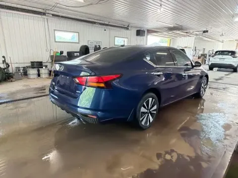 More photos of 2019 Nissan Altima 2.5 SV at Monster Motors - Jackson, MI, MI