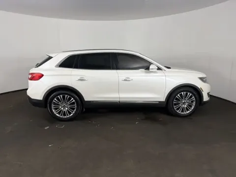 More photos of 2016 Lincoln MKX Reserve at Monster Motors - Jackson, MI, MI