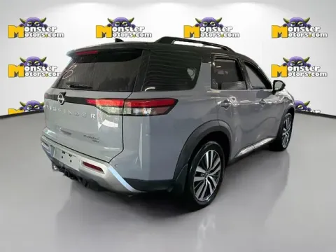 More photos of 2022 Nissan Pathfinder Platinum at Monster Motors - Jackson, MI, MI